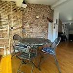 Loft De Charme Climatisé Et Sa Terrasse Appartement *